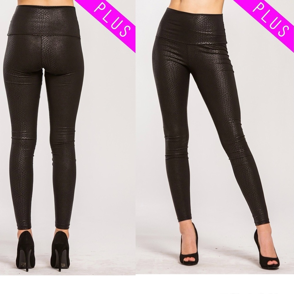 Snakeskin Pattern Embossed Leggings Black